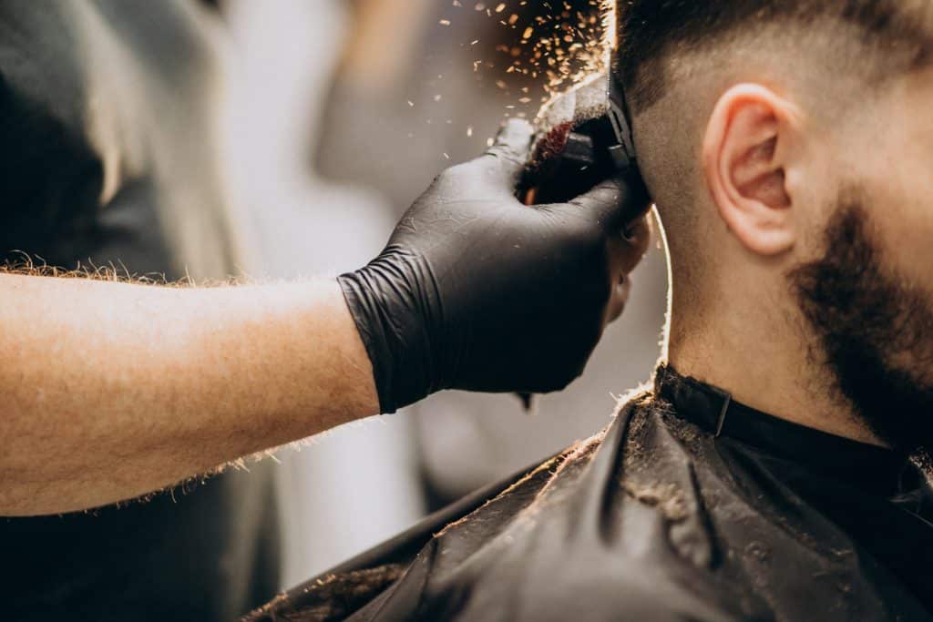 Cuidados com o cabelo masculino: o que os homens precisam saber